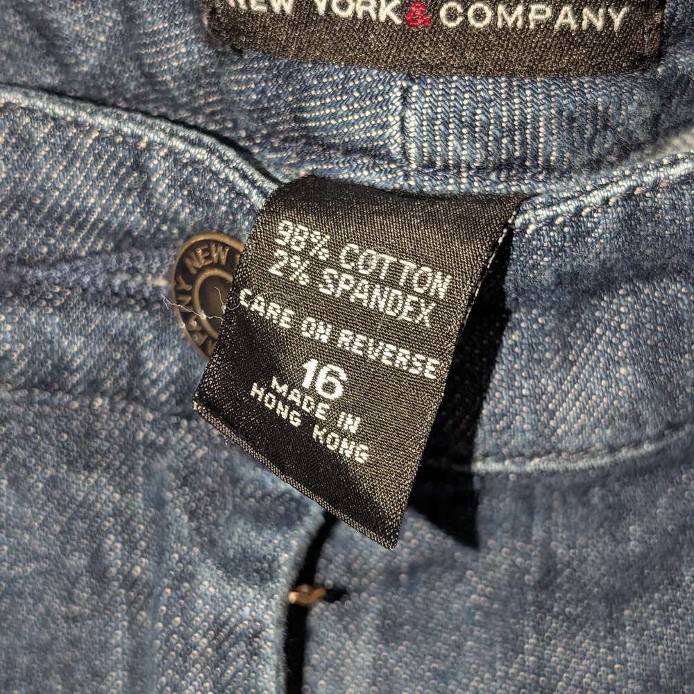 New York And Co Flare Dark Wash Women's Jeans - Picture 2 of 5